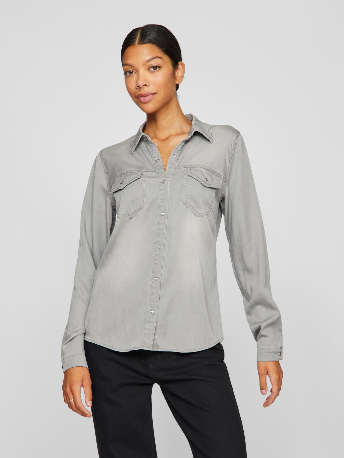 model_shot-front